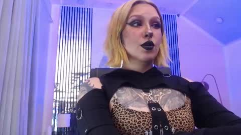 Your Sweet Angel online show from 01-07-26, 07:49