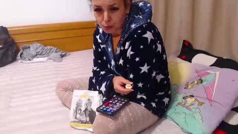 jessiestar3 online show from 10-11-25, 11:25