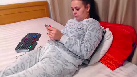 jessiestar3 online show from 02-14-26, 07:54