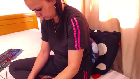 jessiestar3 online show from 03-18-26, 12:19