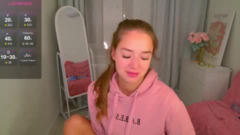 Jessi online show from 10-04-25, 01:53