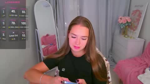 Jessi online show from 10-05-25, 01:42