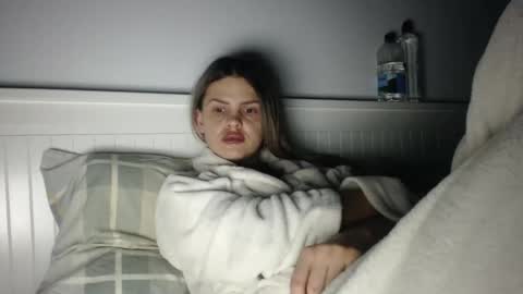 jessieryan online show from 11-21-25, 03:05