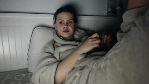 jessieryan online show from 12-14-25, 06:34