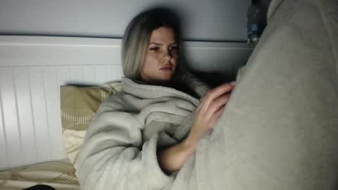 jessieryan online show from 02-06-26, 04:54