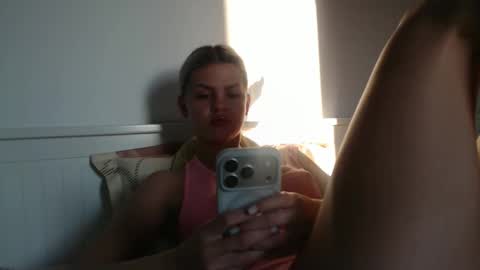 jessieryan online show from 04-22-26, 03:53