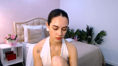 Snapshot of jesskats chatting on 09-18-25, 09:33 Jesskats online show from 09-18-25, 09:33