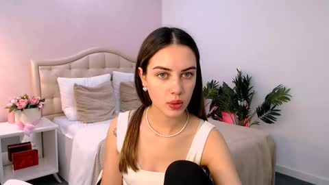 Snapshot of jesskats chatting on 09-28-25, 06:19 Jesskats online show from 09-28-25, 06:19