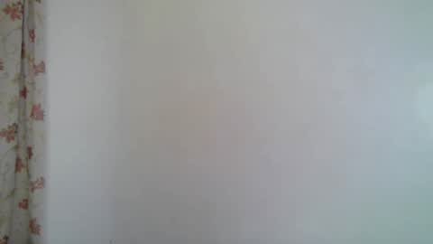 Snapshot of jessycoool chatting on 12-15-25, 01:04 Koko online show from 12-15-25, 01:04