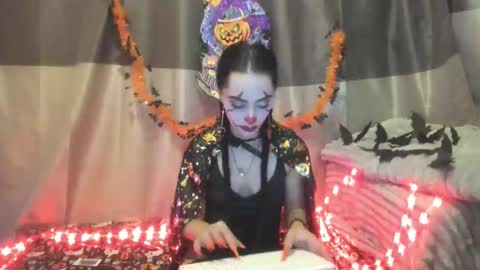 Jessy online show from 10-31-25, 05:25