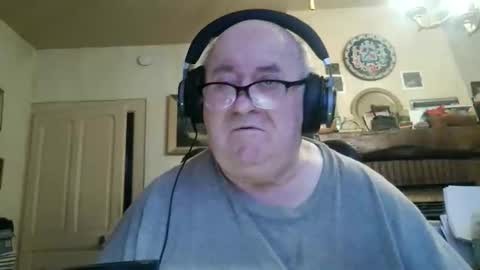 guy online show from 02-10-26, 08:18