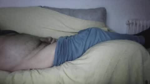 Snapshot of jesuslove27 chatting on 10-20-25, 07:36 jesuslove27 online show from 10-20-25, 07:36