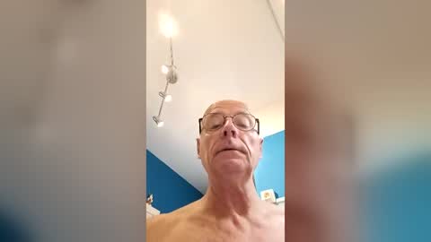 Snapshot of jet66000 chatting on 06-21-26, 08:28 jet66000 online show from 06-21-26, 08:28