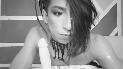 Ale online show from 04-18-26, 07:07