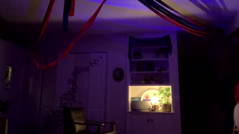 jettandmaia online show from 10-28-25, 02:26