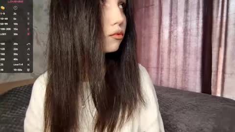 I am Gina ntmu Lets hit 10 Thumbs Up together online show from 04-24-26, 06:49