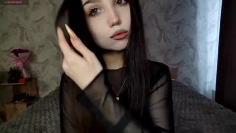 I am Gina ntmu Lets hit 10 Thumbs Up together online show from 04-25-26, 09:12