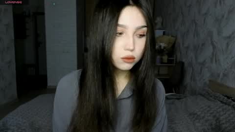 I am Gina ntmu Lets hit 10 Thumbs Up together online show from 05-26-26, 04:52