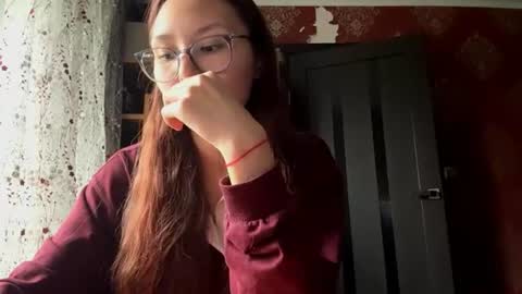 Snapshot of jewelcolarossi chatting on 06-22-26, 07:27 Mia online show from 06-22-26, 07:27