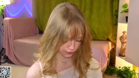 Gwen online show from 04-25-26, 08:17