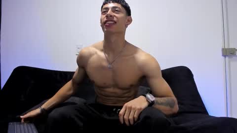 Snapshot of jey_cox23 chatting on 11-18-25, 10:41 jey cox online show from 11-18-25, 10:41