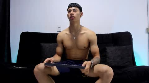 Snapshot of jey_cox23 chatting on 11-24-25, 10:59 jey cox online show from 11-24-25, 10:59