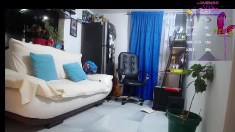 Snapshot of jezabel_purple chatting on 01-11-25, 11:35 Camila online show from 01-11-25, 11:35