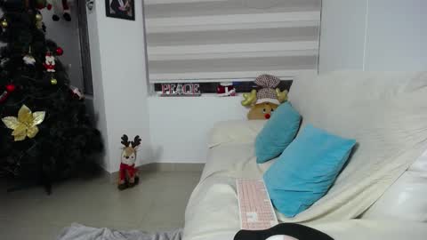 Snapshot of jezabel_purple chatting on 11-26-25, 10:38 Camila online show from 11-26-25, 10:38