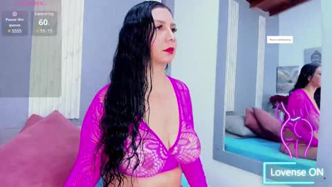 Snapshot of jhasly_am chatting on 03-07-25, 11:51 jhasly online show from 03-07-25, 11:51