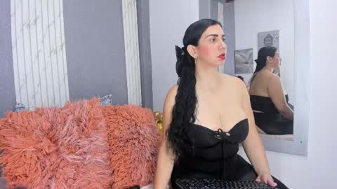 Snapshot of jhasly_am chatting on 09-11-25, 12:05 jhasly online show from 09-11-25, 12:05