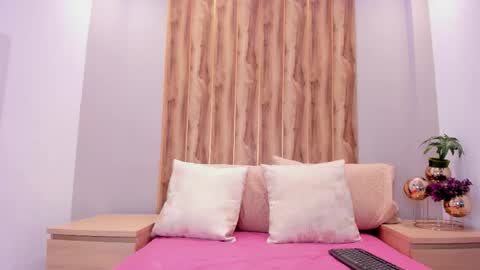 Snapshot of jhasly_am chatting on 12-15-25, 11:58 jhasly online show from 12-15-25, 11:58