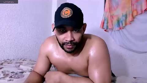 En moreno online show from 11-10-25, 01:54