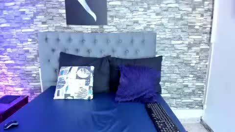 Snapshot of jhoan_evans chatting on 07-05-26, 04:19 jhoan_evans online show from 07-05-26, 04:19
