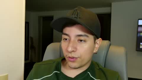 Jhoan Saenz online show from 09-13-25, 03:28