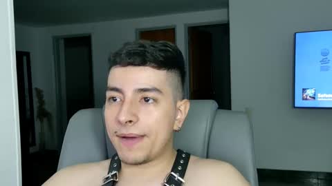 Jhoan Saenz online show from 09-25-25, 04:38