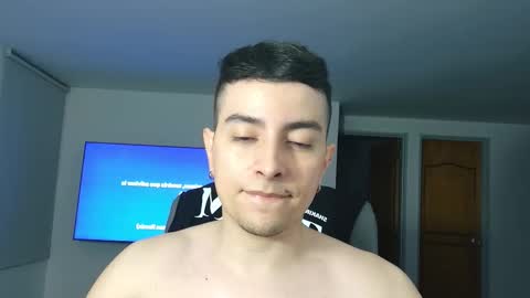 Jhoan Saenz online show from 10-21-25, 05:08