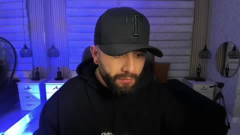 John Bear.... online show from 04-24-26, 11:12