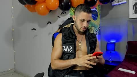 Snapshot of jhonny_flames7 chatting on 10-30-25, 10:54 jhonny online show from 10-30-25, 10:54