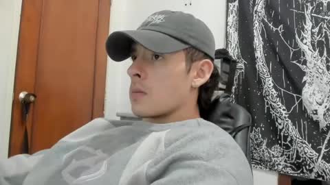 Snapshot of jhonny_macallan chatting on 07-29-26, 08:07 Jhonaiker online show from 07-29-26, 08:07