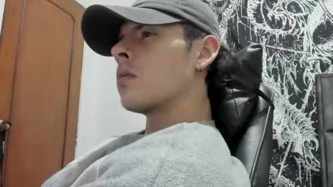 Snapshot of jhonny_macallan chatting on 07-30-26, 08:13 Jhonaiker online show from 07-30-26, 08:13