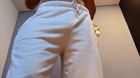 Snapshot of jhonny_thes28 chatting on 10-22-25, 06:51 jhonny_thes28 online show from 10-22-25, 06:51