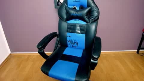 Snapshot of jhonnyboy007 chatting on 12-14-24, 07:18 Black Diamond online show from 12-14-24, 07:18