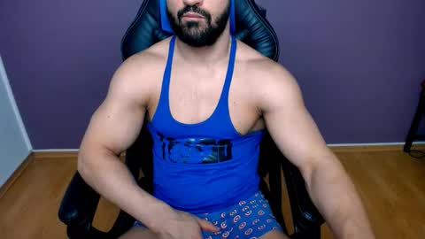 Snapshot of jhonnyboy007 chatting on 12-18-24, 04:42 Black Diamond online show from 12-18-24, 04:42