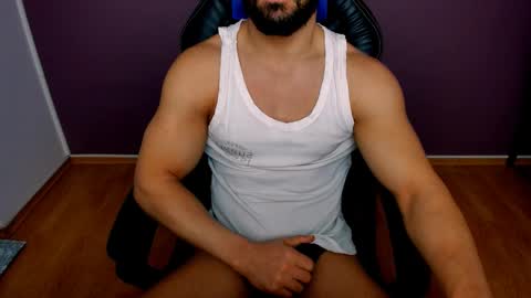 Snapshot of jhonnyboy007 chatting on 01-06-25, 04:47 Black Diamond online show from 01-06-25, 04:47