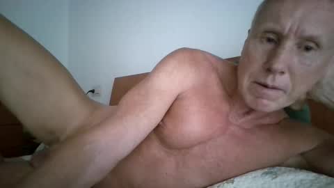 jhonpelopaja2 online show from 10-09-25, 10:02