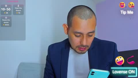 Jhony Alzate online show from 12-28-24, 11:52