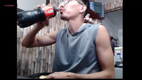 jhosuamoore2 online show from 05-06-26, 05:18
