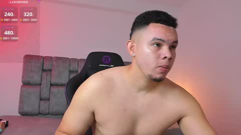Jhonatan80  online show from 06-07-26, 11:03