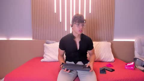 jhoumod_21 online show from 10-21-25, 10:27