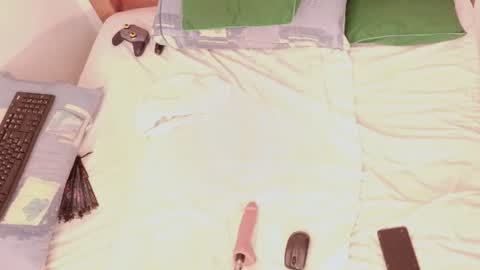 Snapshot of jhoxy_m chatting on 07-05-26, 08:05 Hello iam hoxy ready to get wet online show from 07-05-26, 08:05